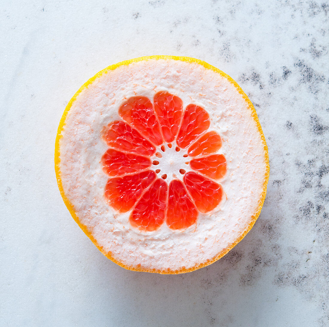 Pink grapefruit, sliced