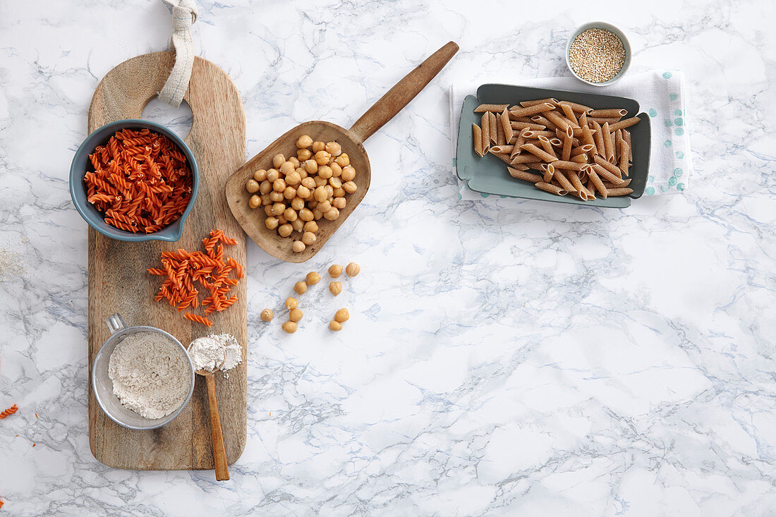 Wholemeal pasta, chickpeas, lentil pasta, quinoa and nutmeal