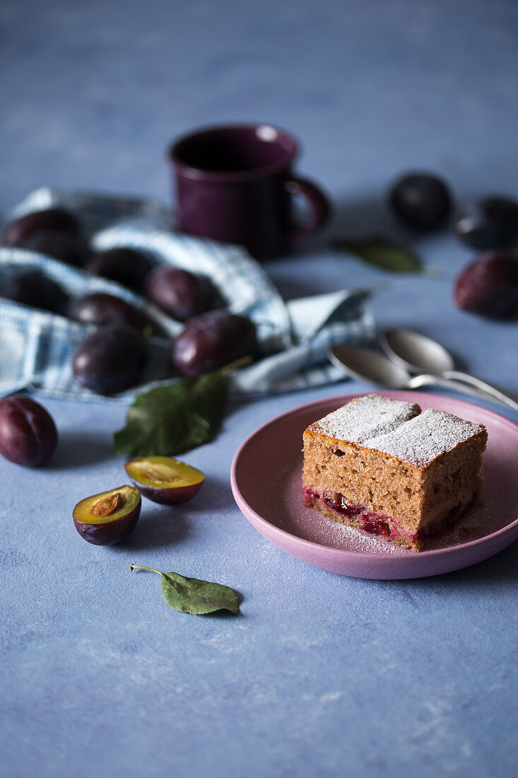 Pflaumenkuchen mit Puderzucker