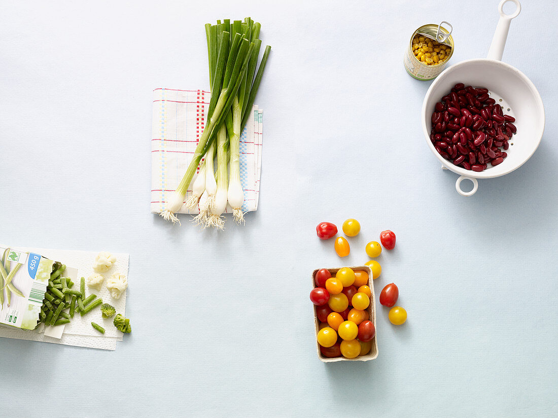 Ingredients for quick vegetable dishes