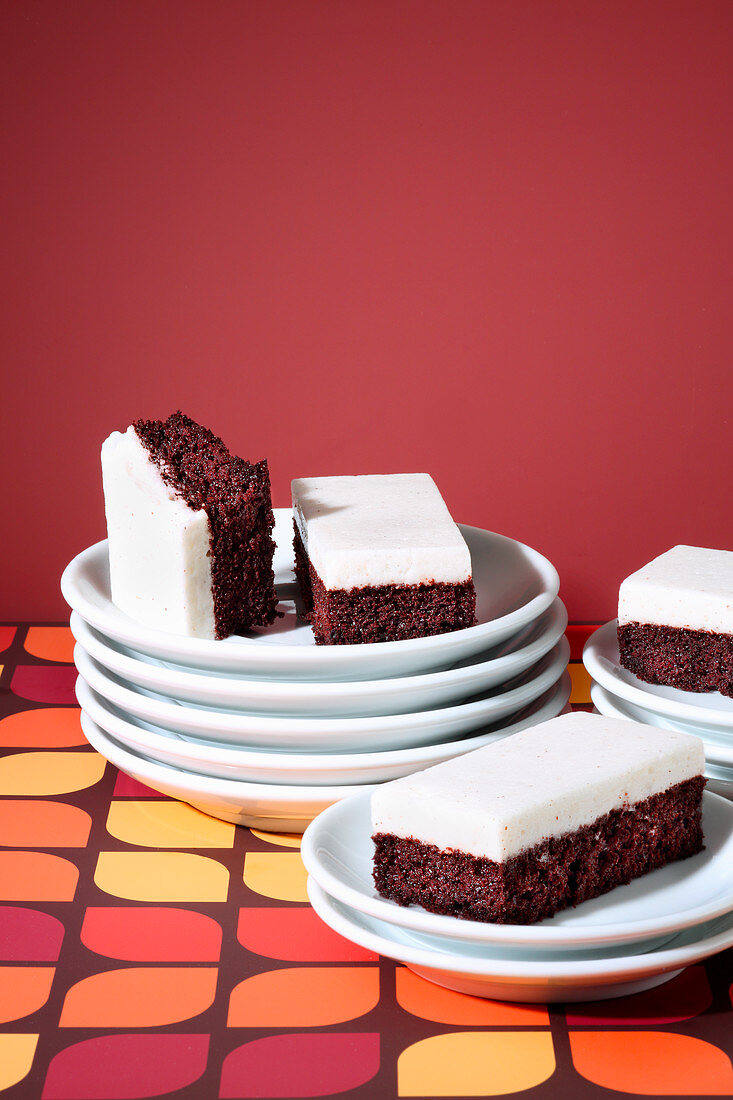 Chocolate and milk tray bake slices (trend from the 1970s)