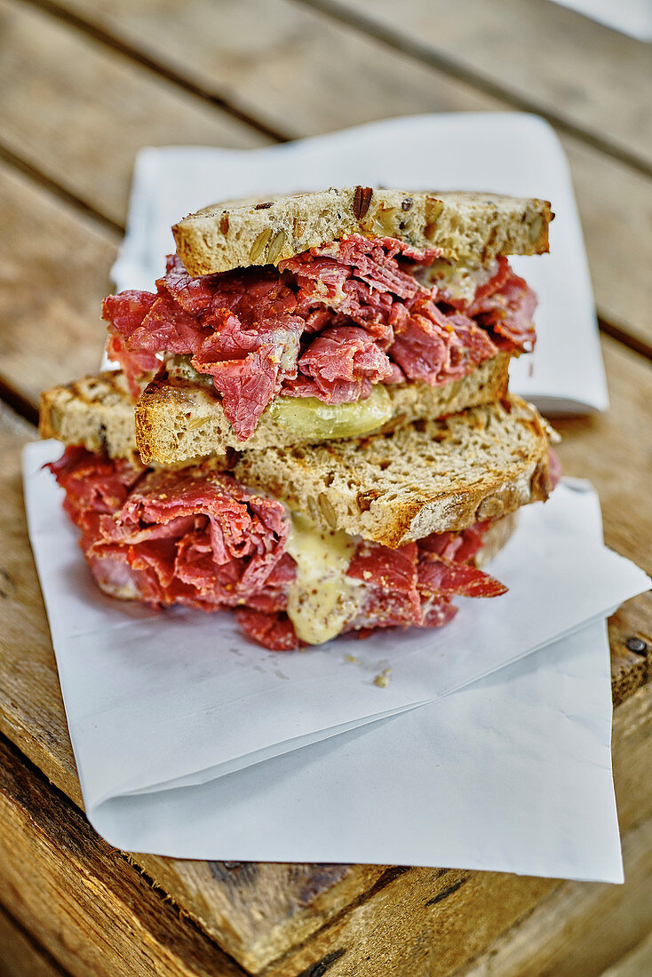 Pastrami-Sandwich 'To Go'