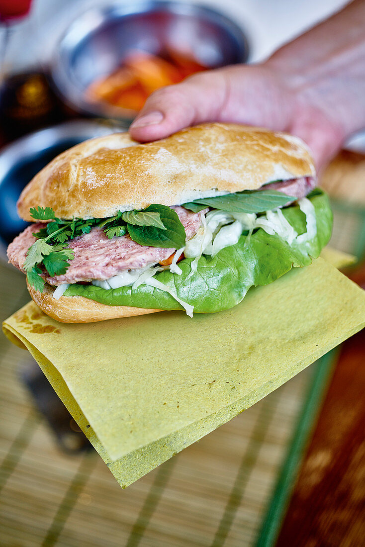 Banh Mi – Vietnamese baguette sandwich to take away