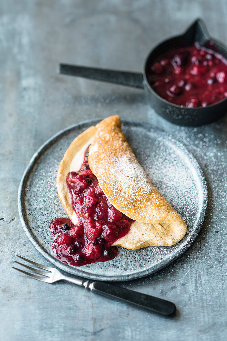 Foam omelette with a berry filling