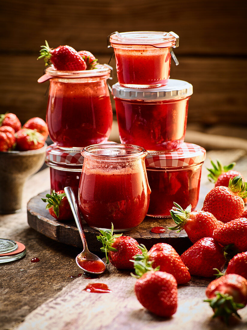 Strawberry and vanilla jam