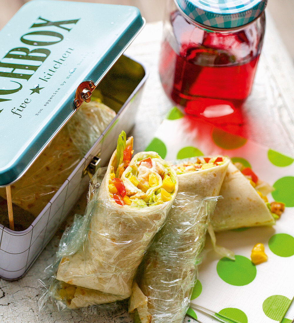 Tex-Mex wraps with chicken breast, sweetcorn and avocado