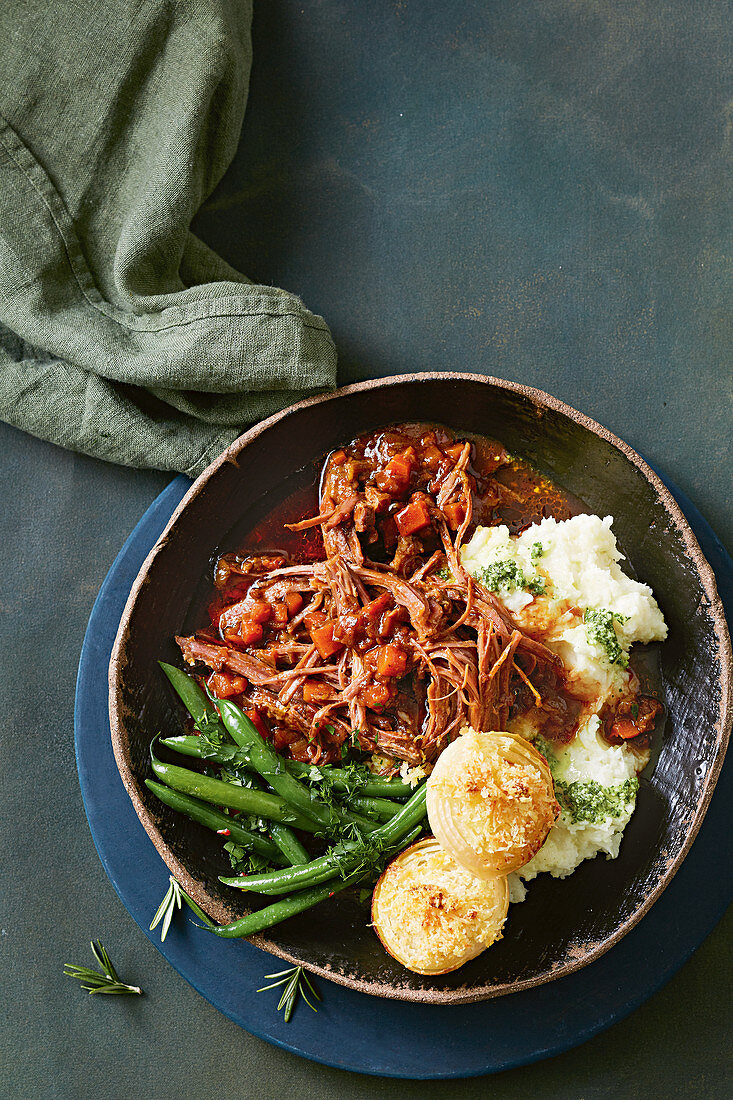Easy slow cooked beef and guinness brisket