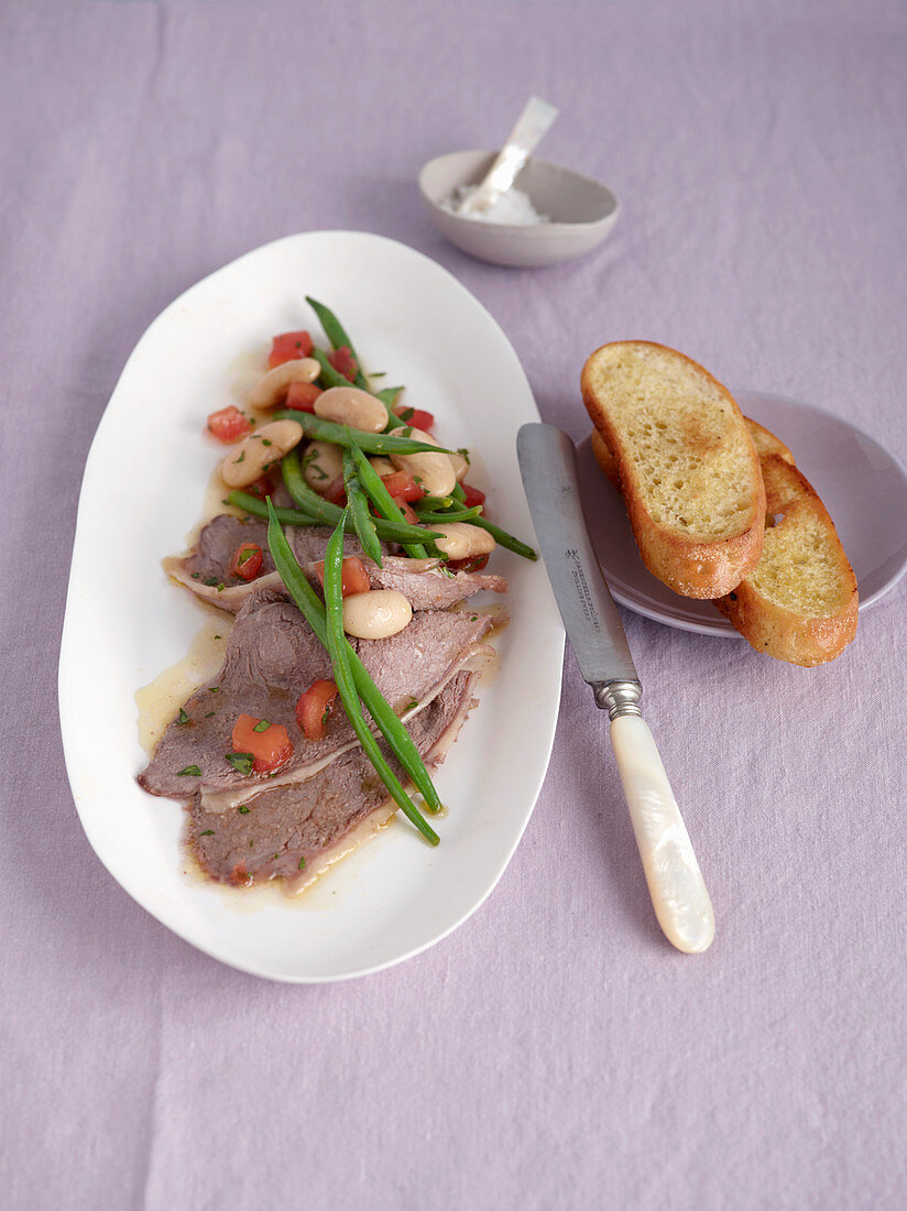 Bean salad with prime boiled beef