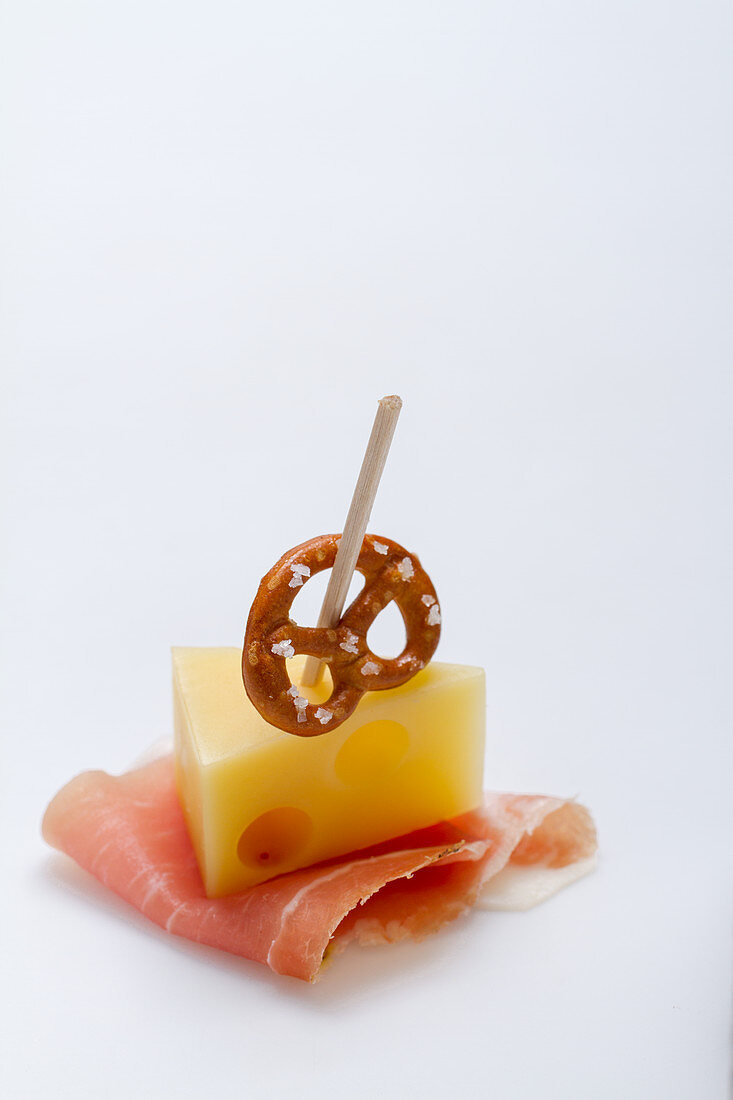 A Bavarian party skewer with ham, cheese and a pretzel