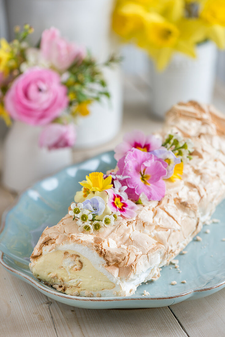 Lemon curd meringue rolls