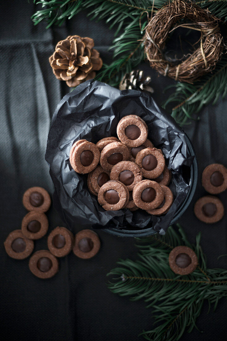 Vegane Doppelplätzchen mit Nougatfüllung