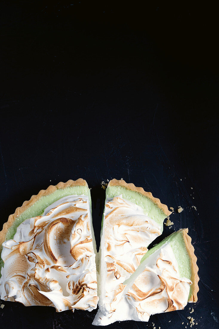 Mintie meringue pie