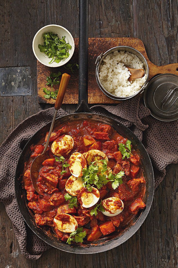 Spicy, East African chicken zigni curry