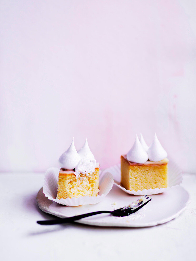 Twinkies with Swiss meringue