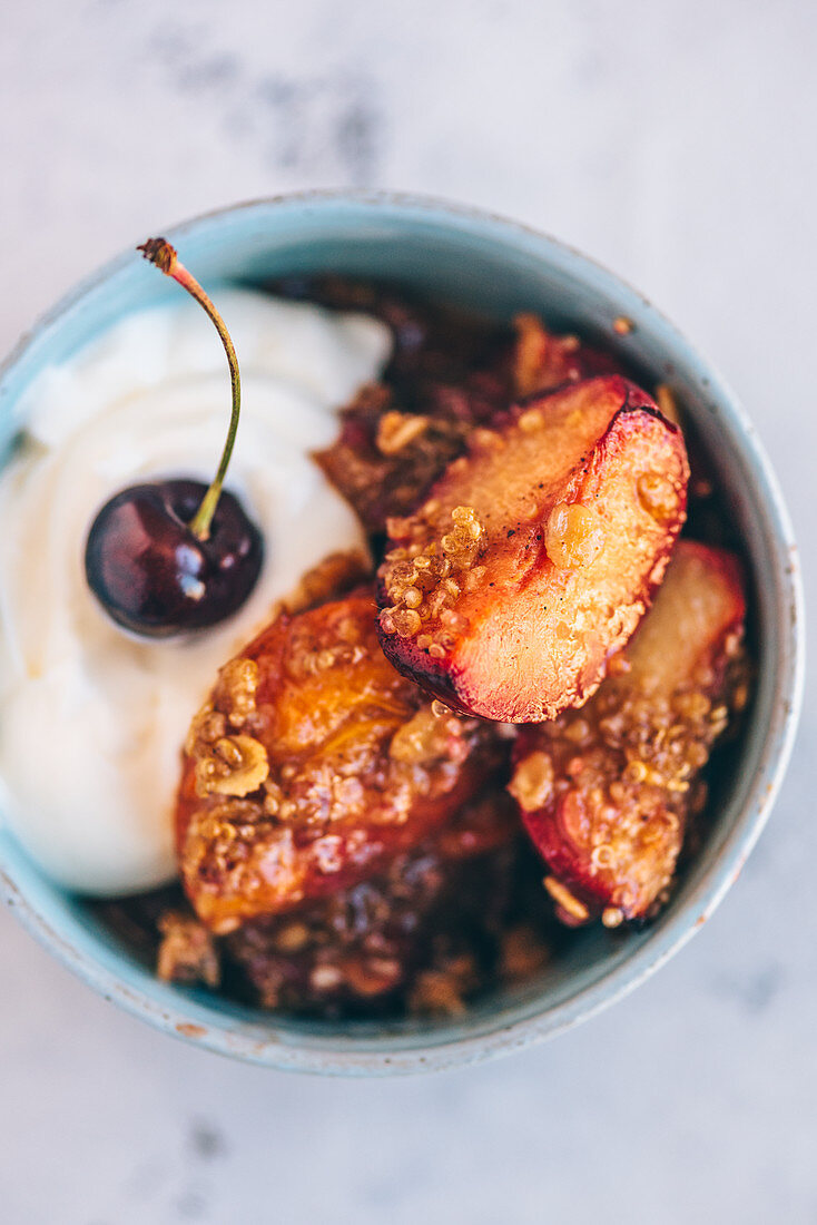 Apricot and plum crumble with quinoa and oatmeal