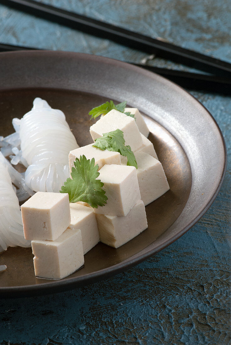 Tofu with noodles