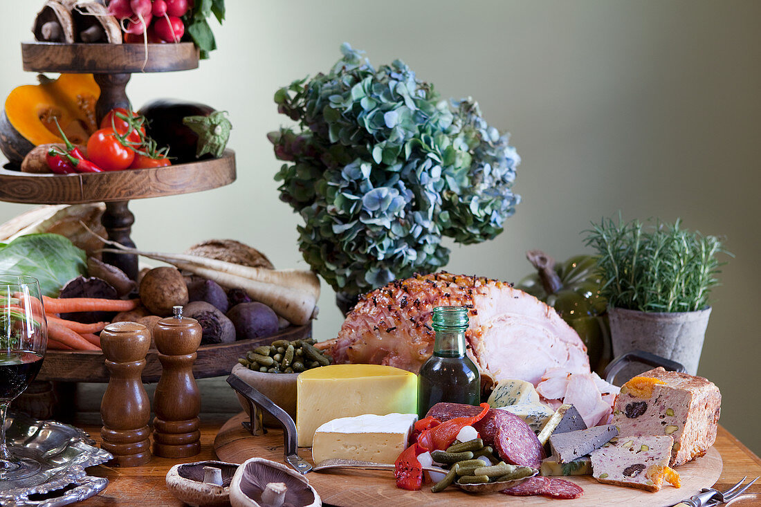 Antipasto platter' with honey cured leg of ham, mixed vegetables, rosemary, salt, pepper, red wine