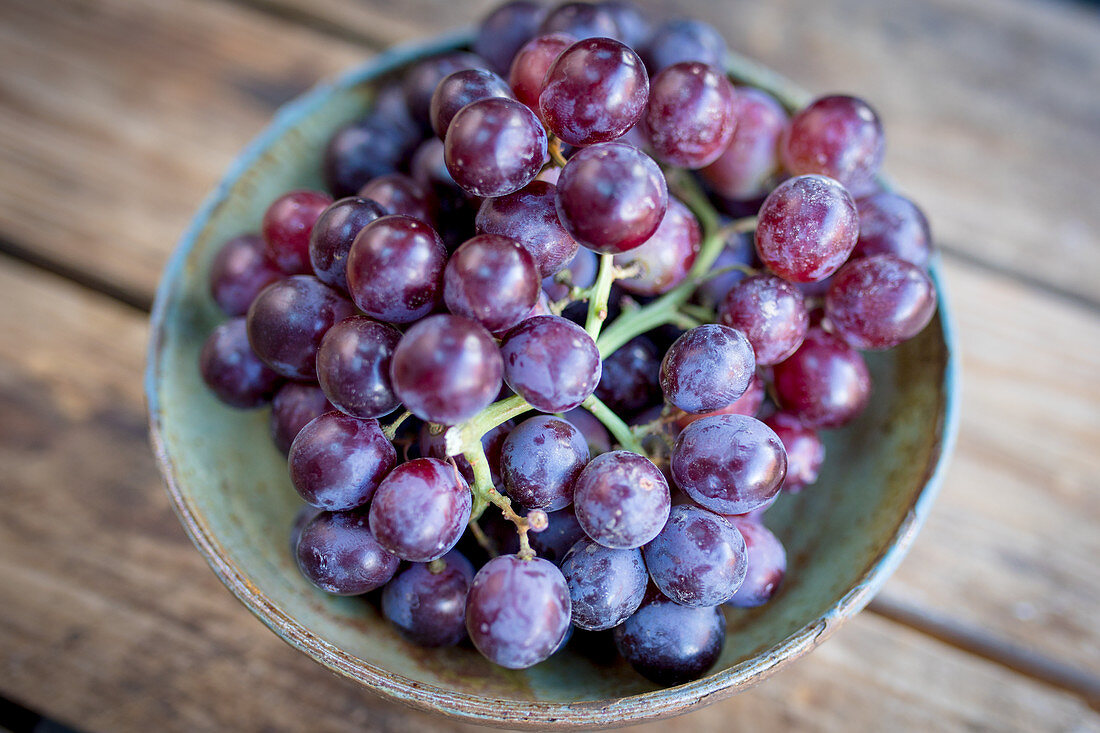 Grapes in bowl