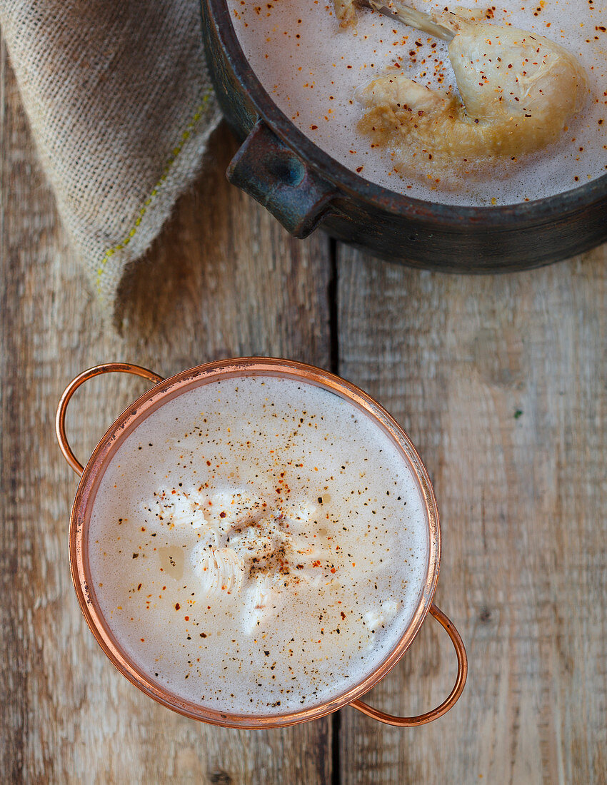 Hühnersuppe mit Paprika