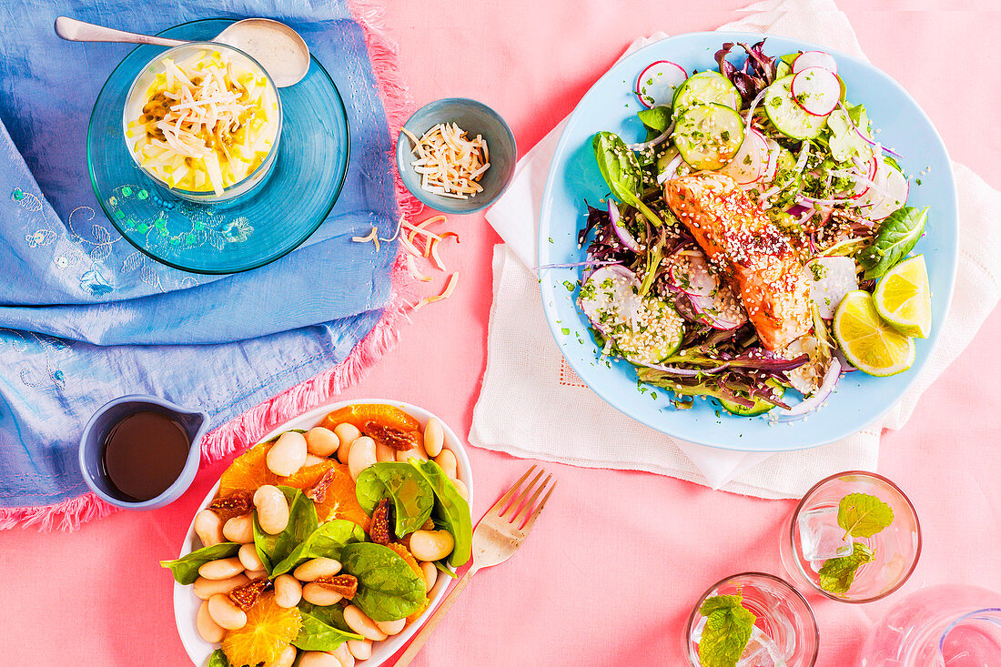 Apfel-Passionsfrucht-Parfait, Butterbohnen-Zitrus-Salat und Lachs mit Ingwer-Honig-Glasur