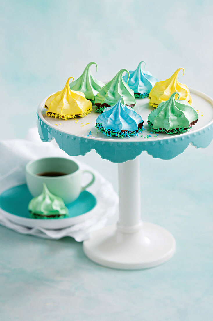 Choc-dipped colorful meringue bites