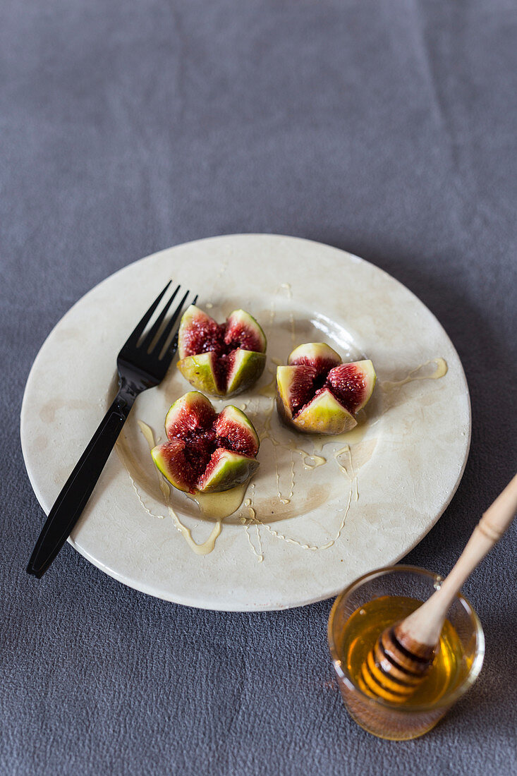 Figs Drizzled in Honey