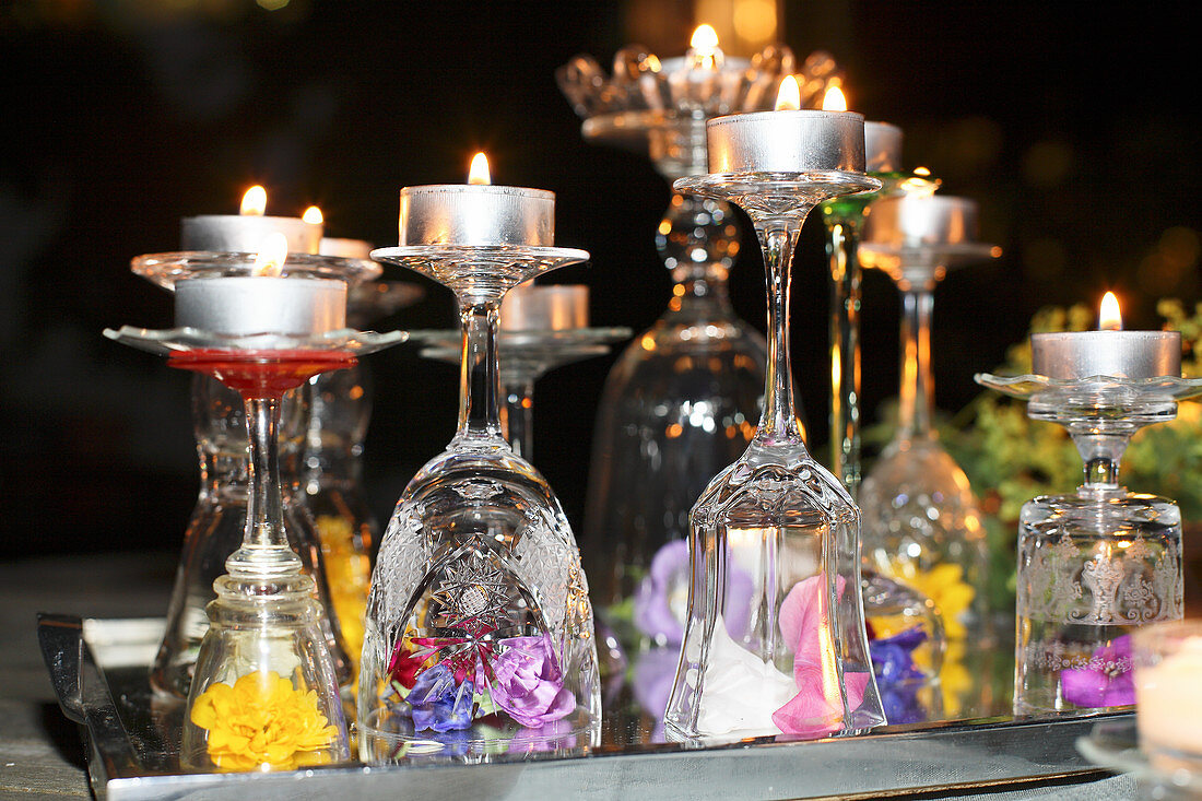 Arrangement of stemware and tealights