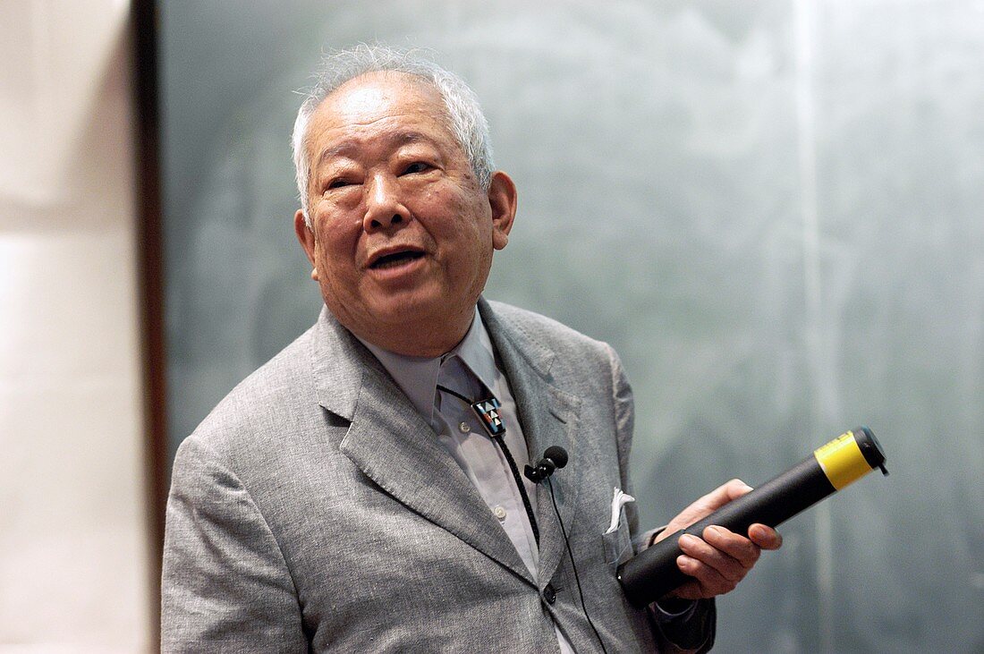 Masatoshi Koshiba, Japanese physicist