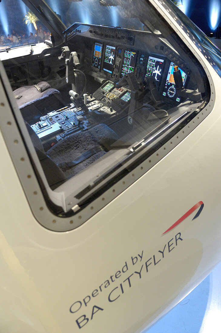 Narrow-body passenger aircraft cockpit