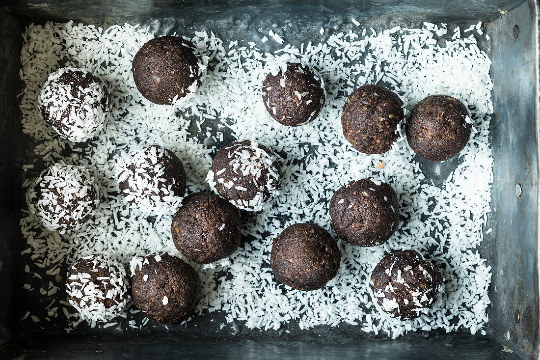 Mocha balls with lupine flour