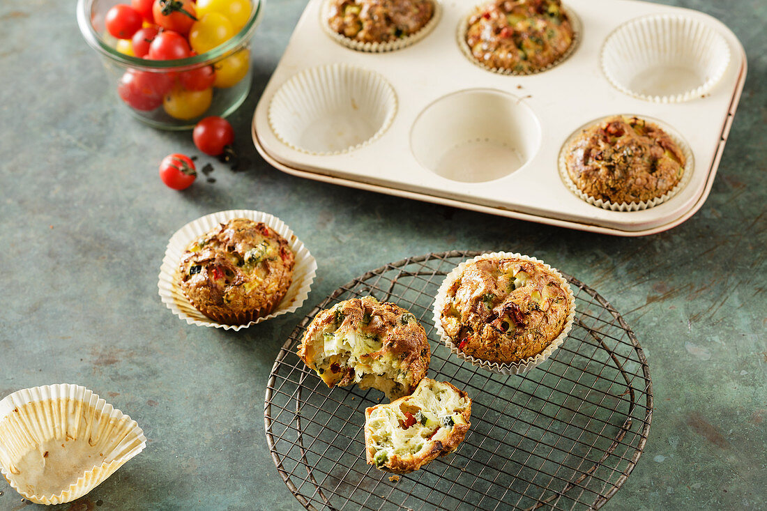Low-carb vegetable omelette muffins