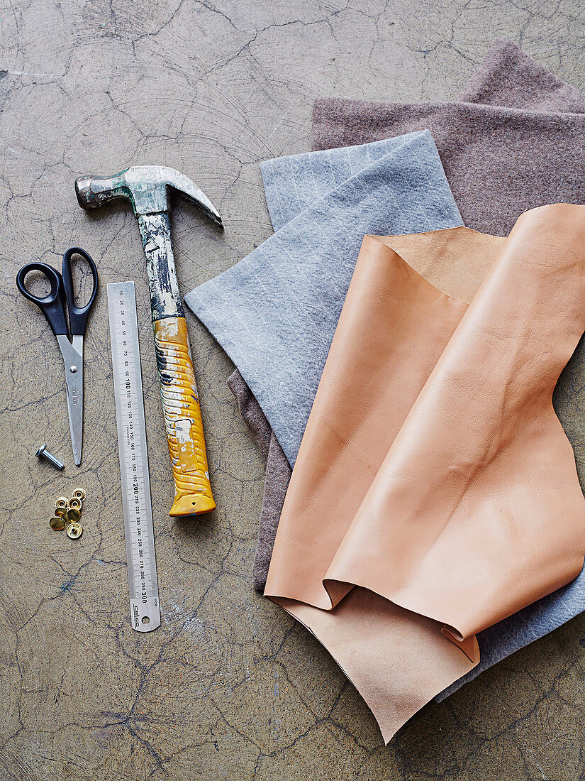 Utensils for pillow cases with leather handles