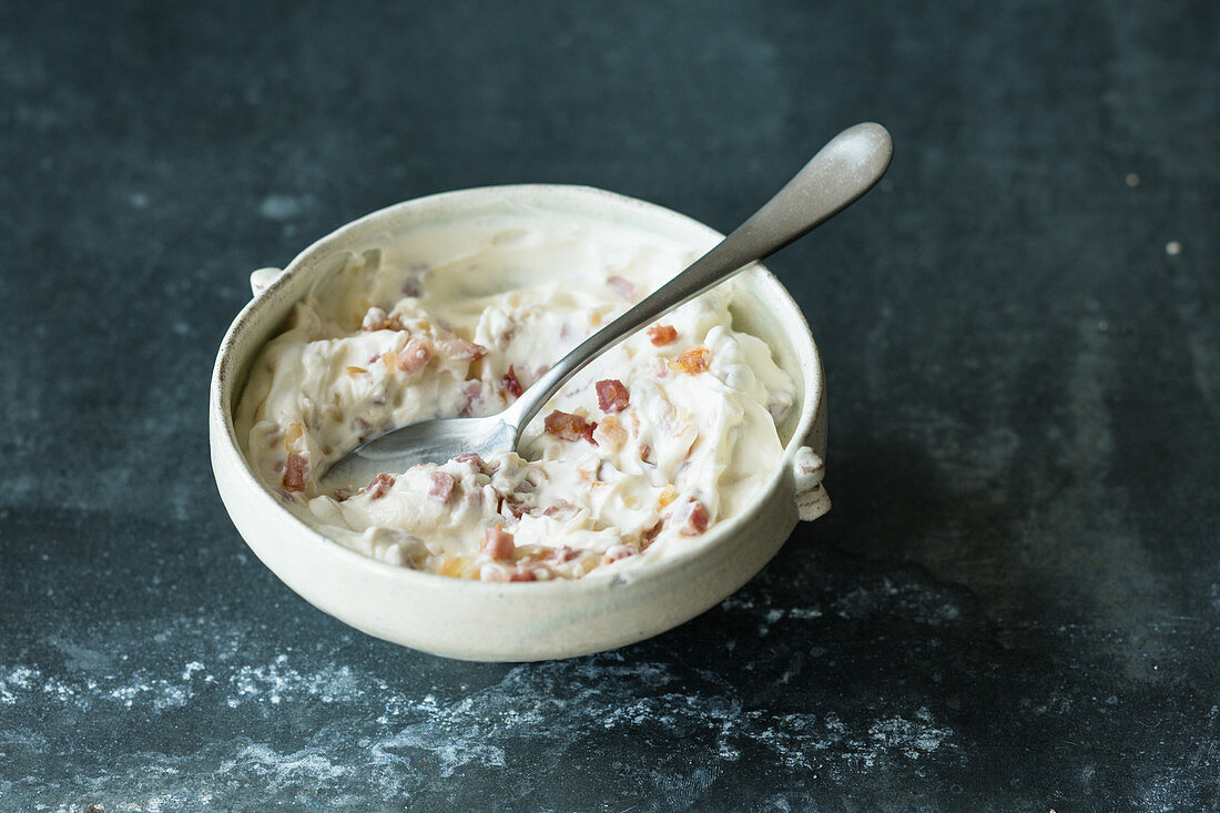 Bacon and onion dip