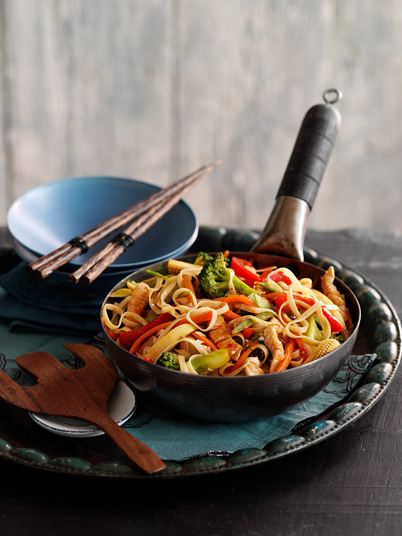 Turkey, vegetables and noodles with ginger