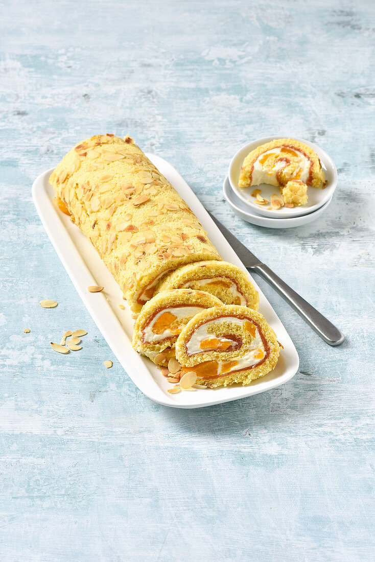 Almond roll with yoghurt and tangerine filling