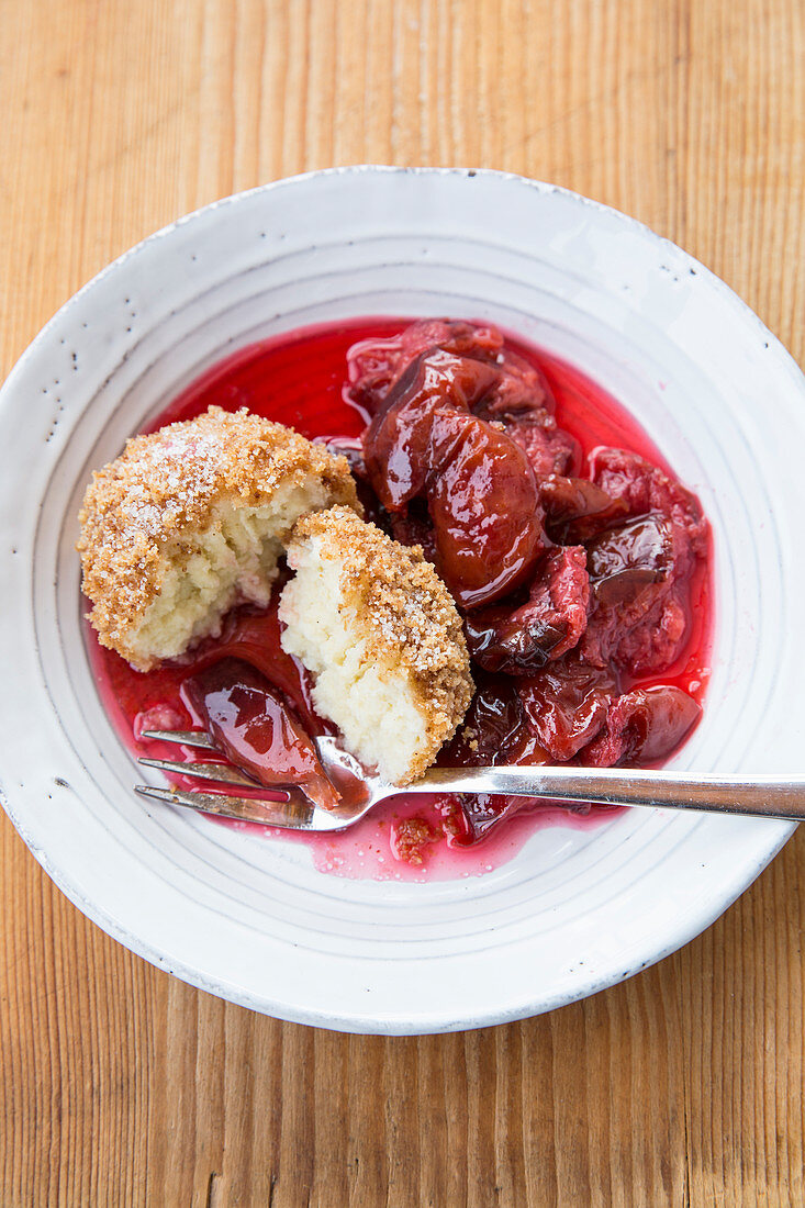 Quark dumplings with damson compote