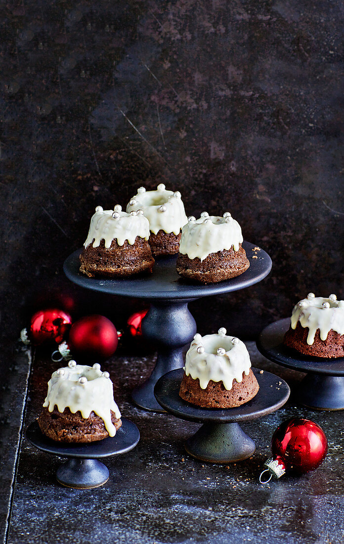 Mini Bundt Cakes With Frosting For License Images 12459988 Stockfood