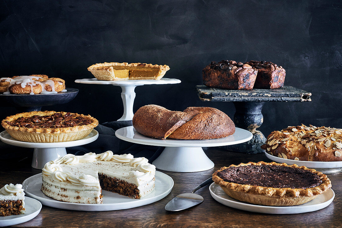 Weihnachtliches Kuchenbuffet