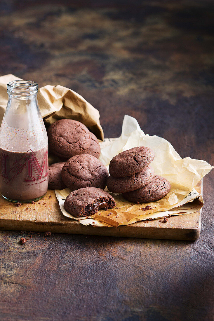 Gooey Chocolate Biscuits: Schokokadenkekse mit weichem Kern