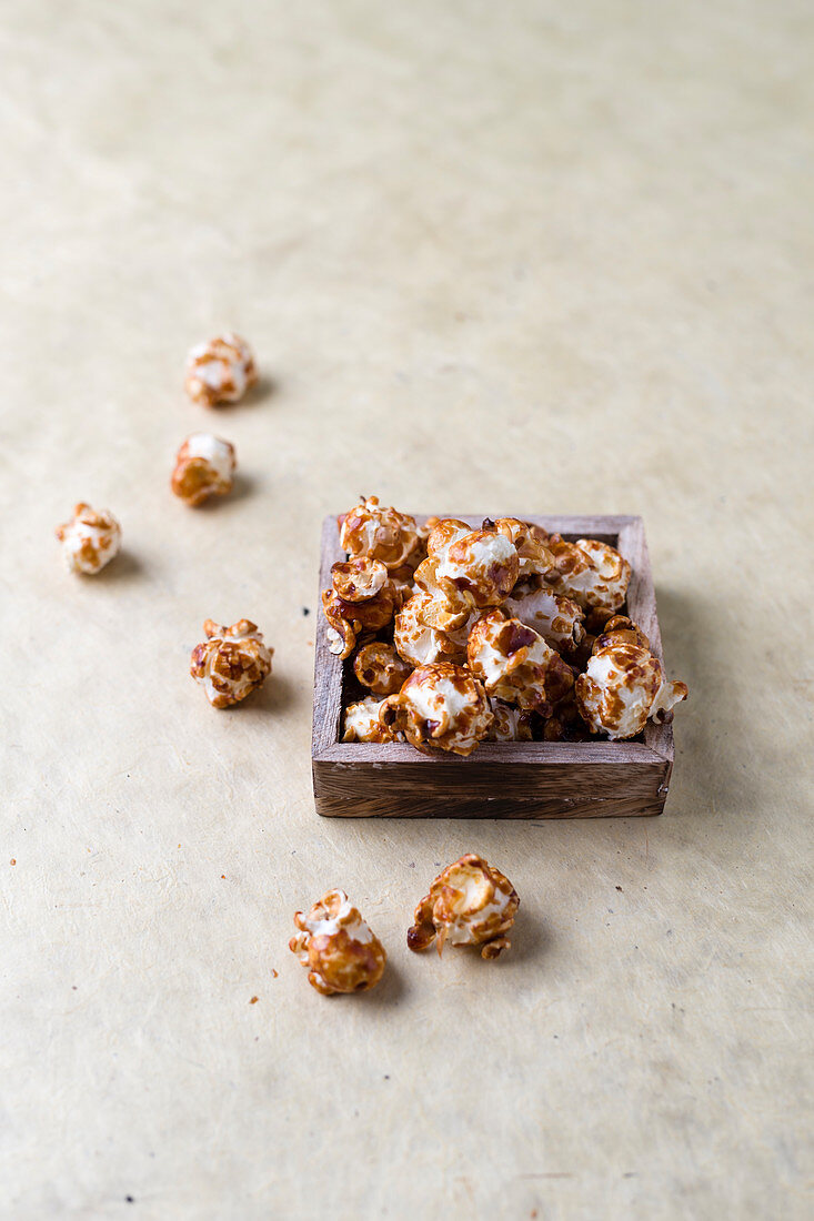 Homemade caramel popcorn