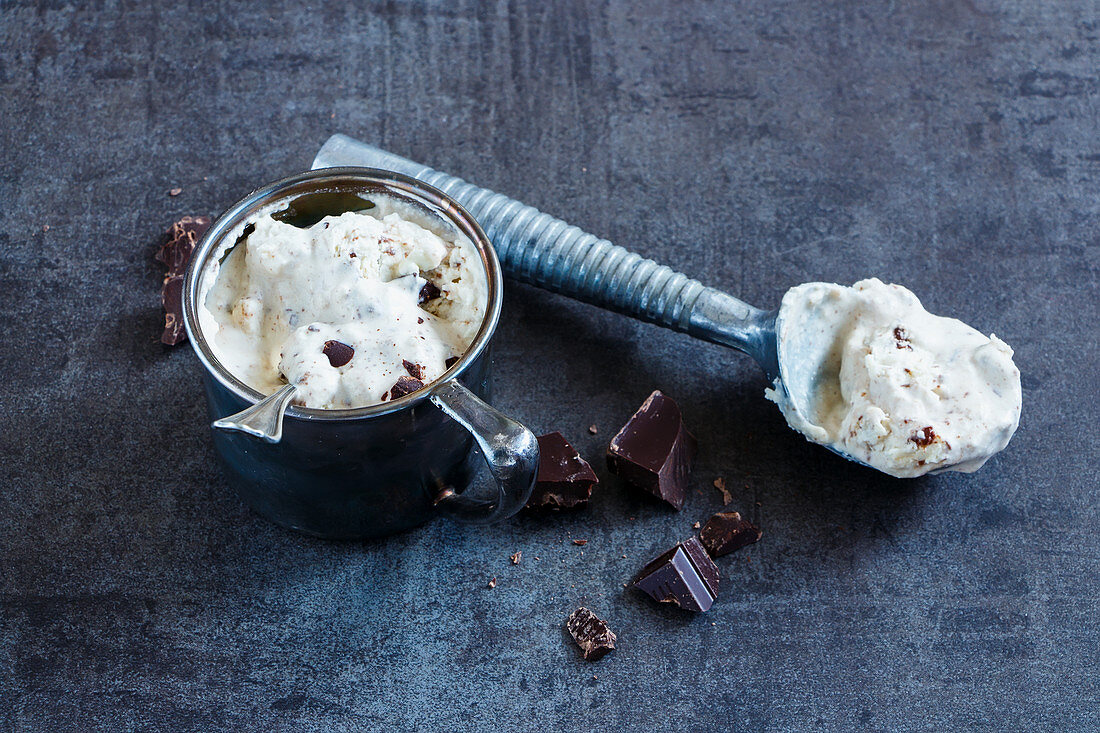 Homemade milk ice cream with pieces of chocolate