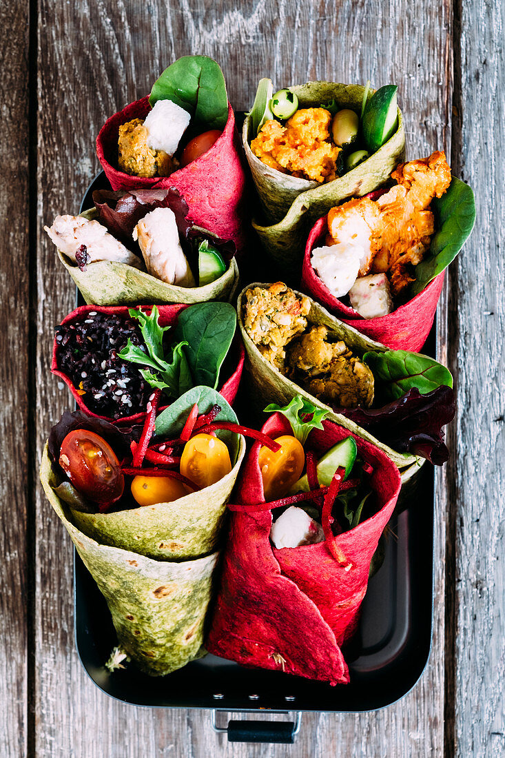 Beetroot wraps and spinach wraps