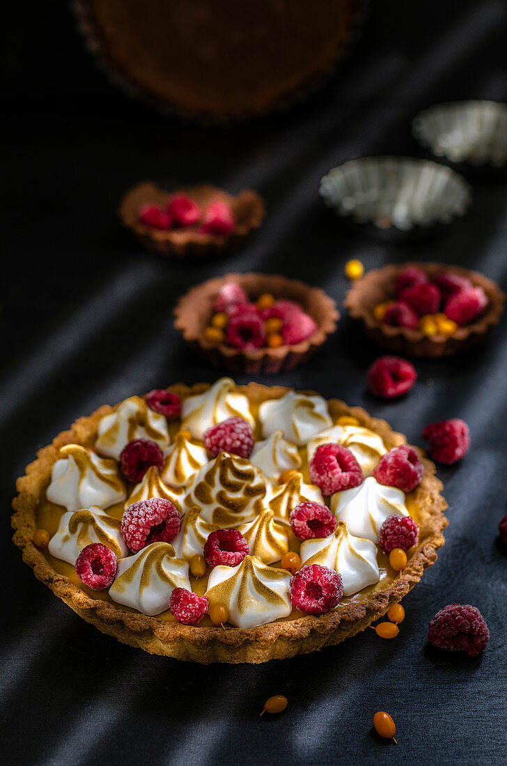 Sea buckthorn tart with chocolate