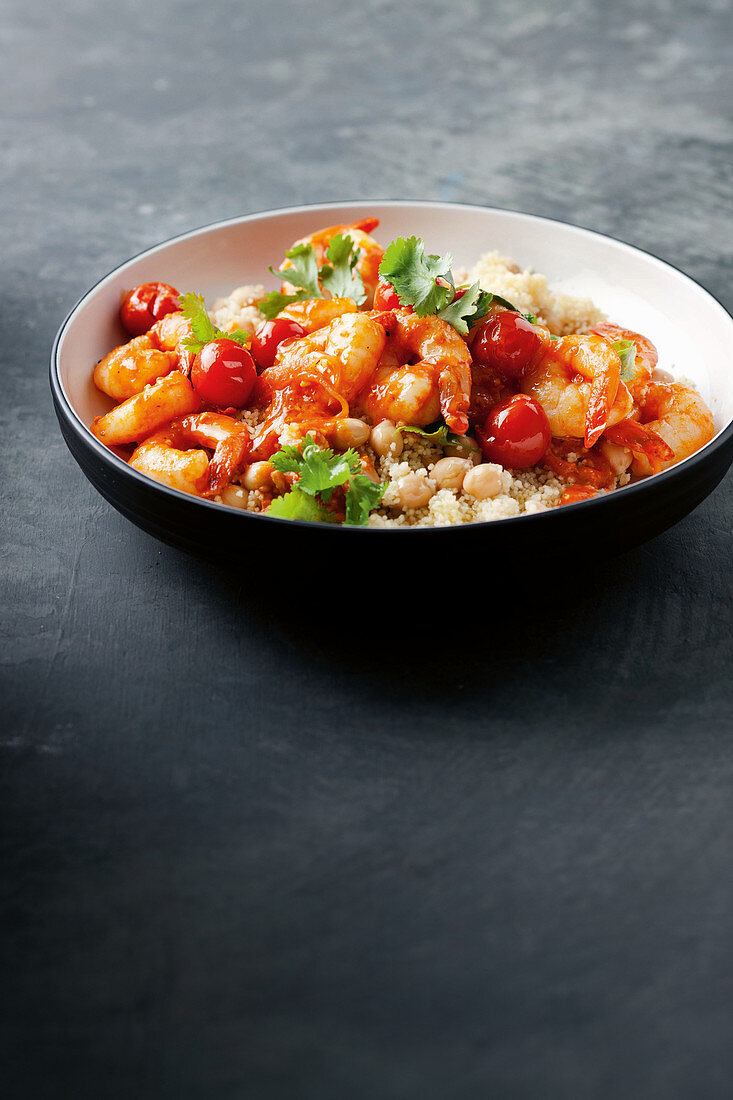 Schnelle Tajine mit Garnelen und Zitronencouscous