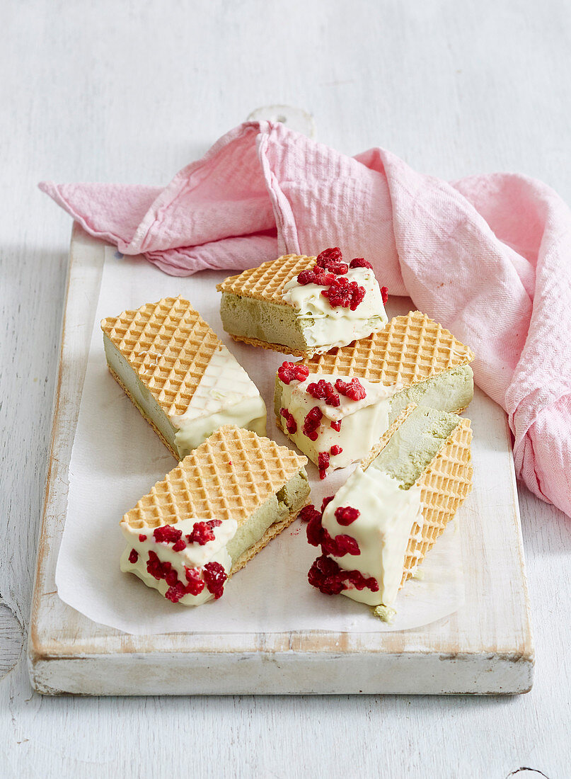 Matcha-Eis-Sandwiches