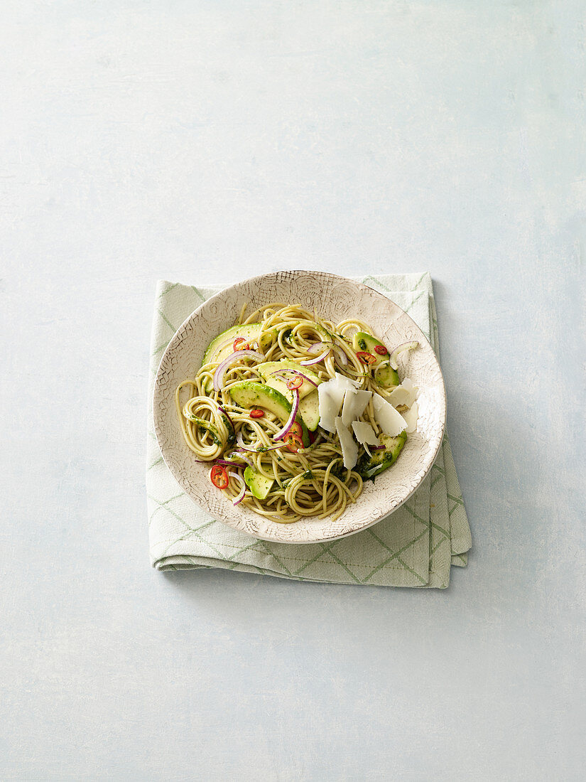 Avocado pasta with lemon and mint sauce