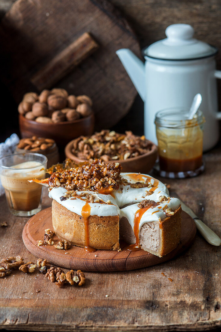 Walnut praline cheesecake, sliced