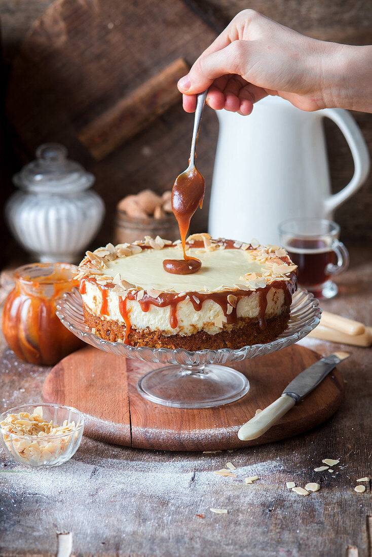 Carrot cake cheesecake with salted caramel