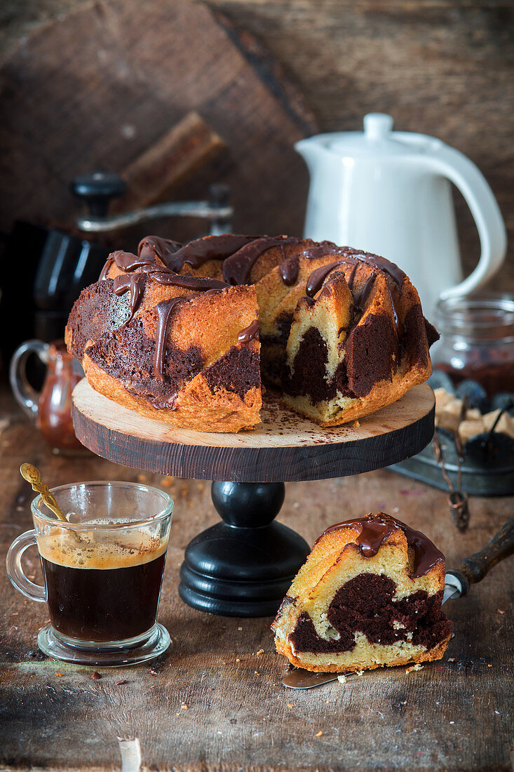 Marbled chocolate cake