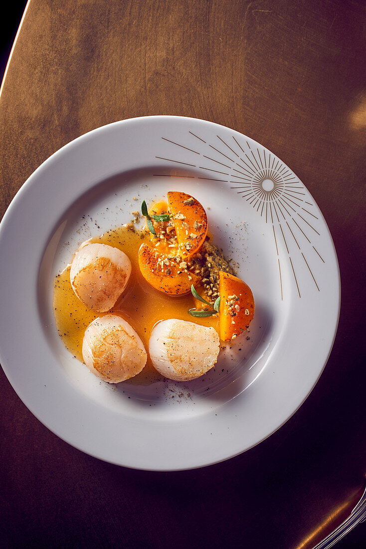 Fried scallops with pumpkin